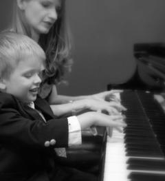 Shiloh Lange, Piano Teacher and Owner of Mobile School of Piano